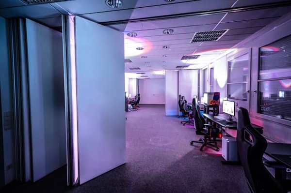 How to Create a Multi-Sensory Game Room with Lighting, Sound, and Tactile Elements for an Immersive Experience?